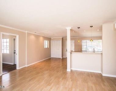 7326 E Vernon Avenue - Photo Thumbnail 11