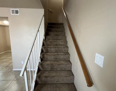 3011 E Cicero Street - Photo Thumbnail 7