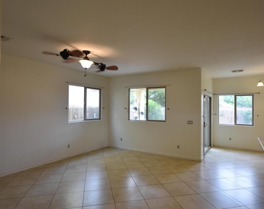 7117 N 73rd Drive - Photo Thumbnail 8