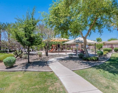 7117 N 73rd Drive - Photo Thumbnail 39