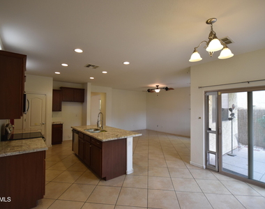 7117 N 73rd Drive - Photo Thumbnail 17