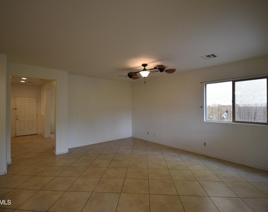7117 N 73rd Drive - Photo Thumbnail 11
