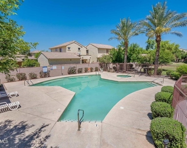 7117 N 73rd Drive - Photo Thumbnail 38