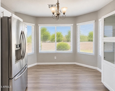 8520 W Palm Lane - Photo Thumbnail 5