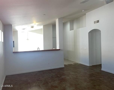972 W 21st Avenue - Photo Thumbnail 6