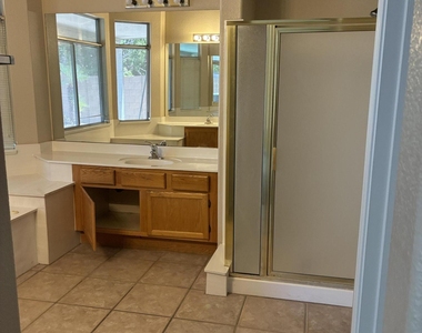 3170 W Drake Street - Photo Thumbnail 14