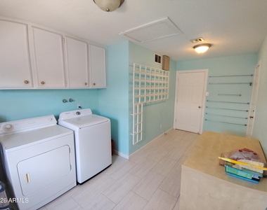 6756 S Oak Street - Photo Thumbnail 28