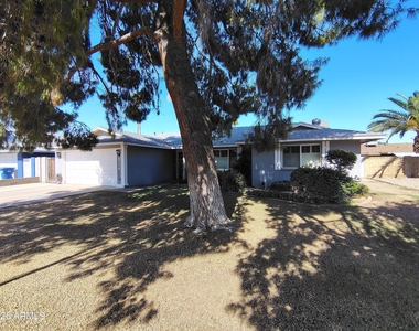6756 S Oak Street - Photo Thumbnail 2
