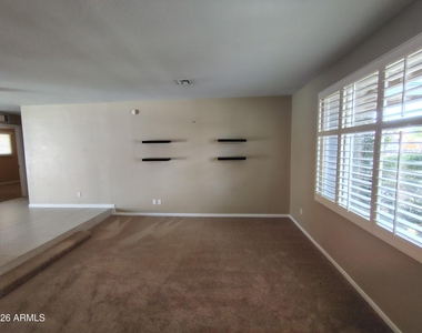 6756 S Oak Street - Photo Thumbnail 5