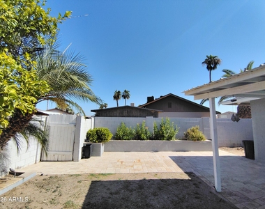 6756 S Oak Street - Photo Thumbnail 32