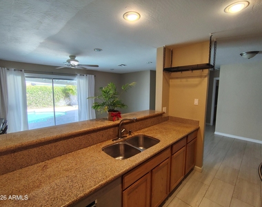 6756 S Oak Street - Photo Thumbnail 11