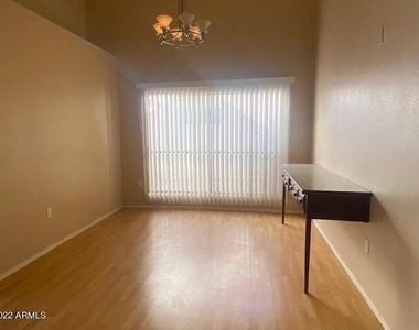 1249 E Laurel Avenue - Photo Thumbnail 16