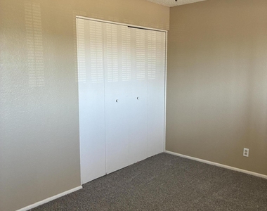 7314 E Polk Street - Photo Thumbnail 8