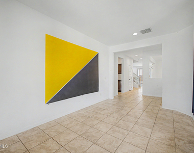 5066 N 79th Lane - Photo Thumbnail 5