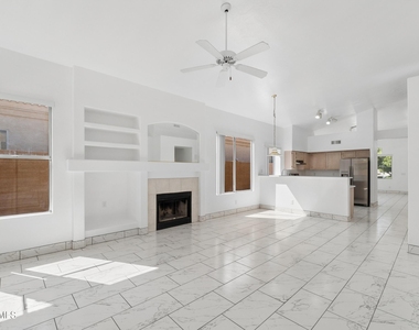 3251 W Ross Drive - Photo Thumbnail 11