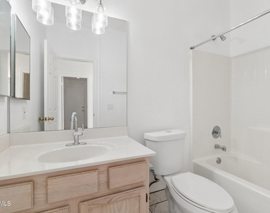 3251 W Ross Drive - Photo Thumbnail 20