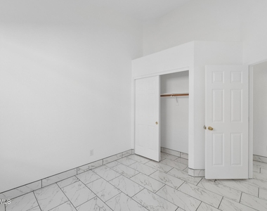 3251 W Ross Drive - Photo Thumbnail 19