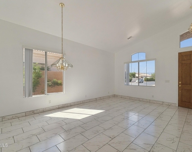 3251 W Ross Drive - Photo Thumbnail 3