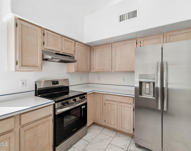 3251 W Ross Drive - Photo Thumbnail 7