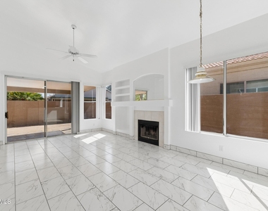 3251 W Ross Drive - Photo Thumbnail 9