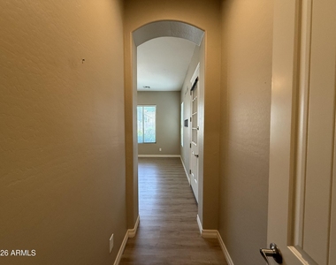 4045 S Camellia Drive - Photo Thumbnail 34