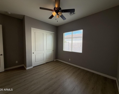 4045 S Camellia Drive - Photo Thumbnail 13