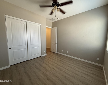 4045 S Camellia Drive - Photo Thumbnail 16