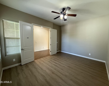 4045 S Camellia Drive - Photo Thumbnail 6