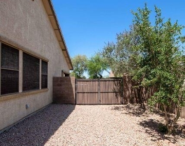1171 E Indigo Drive - Photo Thumbnail 25