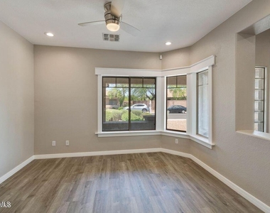 1171 E Indigo Drive - Photo Thumbnail 8