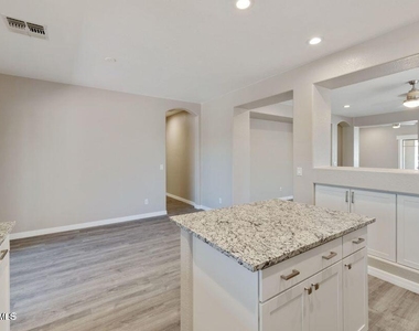 1171 E Indigo Drive - Photo Thumbnail 18