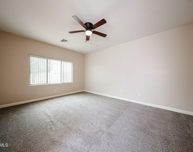 16183 W Winchcomb Drive - Photo Thumbnail 35