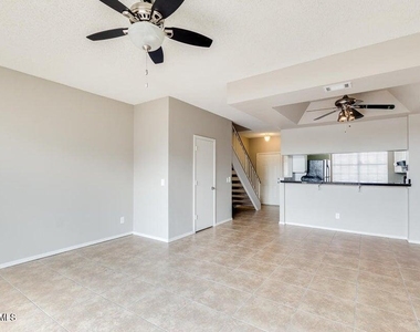 3930 W Monterey Street - Photo Thumbnail 5