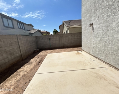 5343 E Holmes Avenue - Photo Thumbnail 25