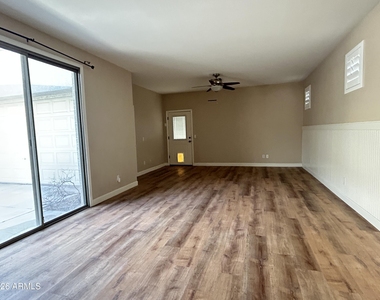5343 E Holmes Avenue - Photo Thumbnail 2