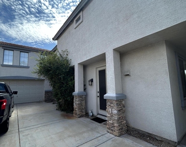 5343 E Holmes Avenue - Photo Thumbnail 27