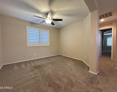 5343 E Holmes Avenue - Photo Thumbnail 17