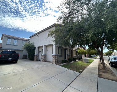 5343 E Holmes Avenue - Photo Thumbnail 28