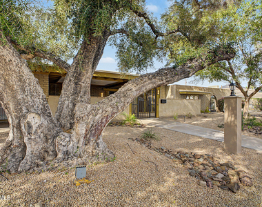 3736 E Montecito Avenue - Photo Thumbnail 10