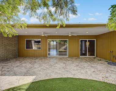 3736 E Montecito Avenue - Photo Thumbnail 5
