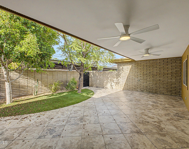 3736 E Montecito Avenue - Photo Thumbnail 6