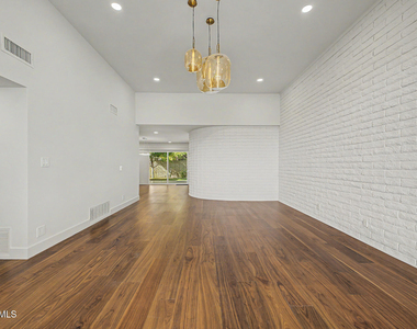3736 E Montecito Avenue - Photo Thumbnail 13