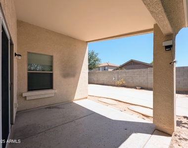 13959 W Country Gables Drive - Photo Thumbnail 48