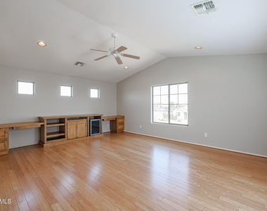 6280 S 251st Drive - Photo Thumbnail 23