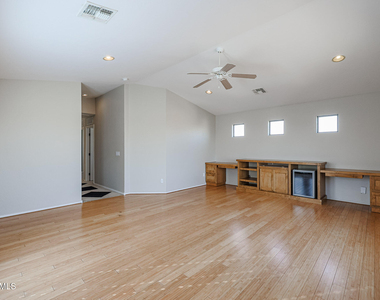 6280 S 251st Drive - Photo Thumbnail 24