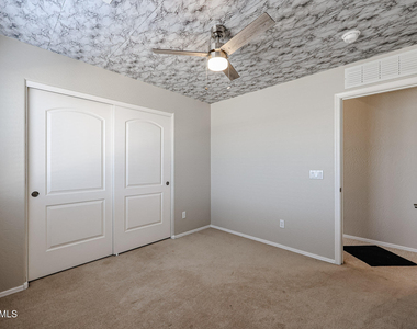 6280 S 251st Drive - Photo Thumbnail 22