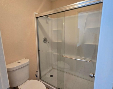 4540 W Maryland Avenue - Photo Thumbnail 10