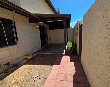 4540 W Maryland Avenue - Photo Thumbnail 16