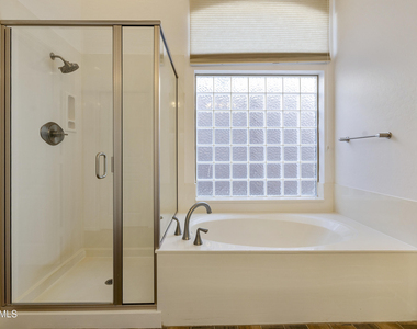 9060 E La Posada Court - Photo Thumbnail 16