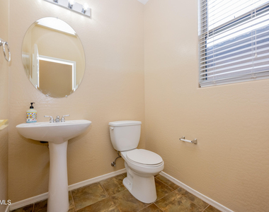 2023 W Shackleton Drive - Photo Thumbnail 31